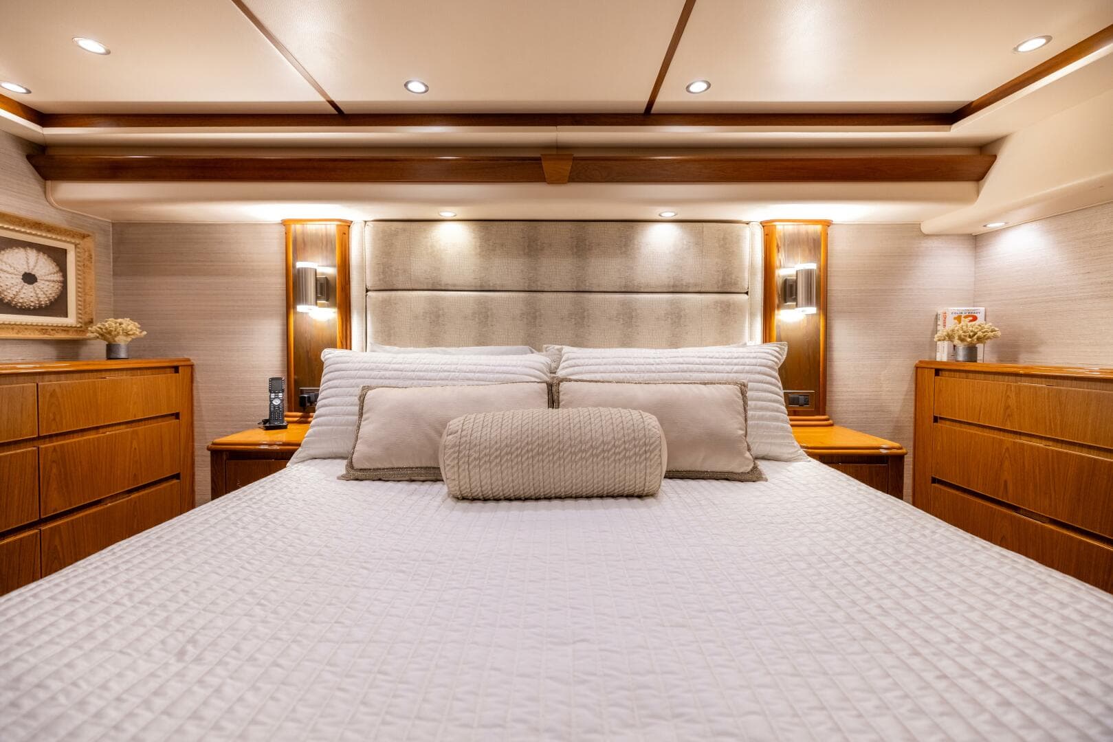 2011 Viking 70 Convertible — photo 56