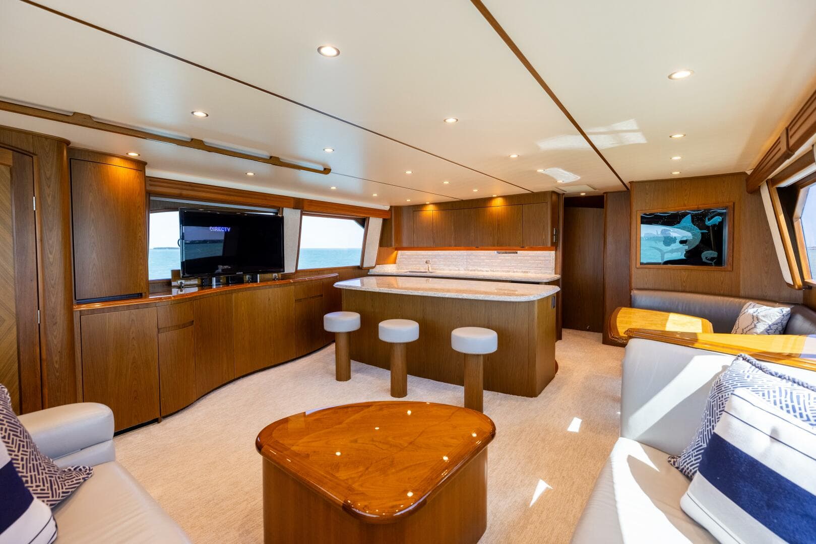 2011 Viking 70 Convertible — photo 49