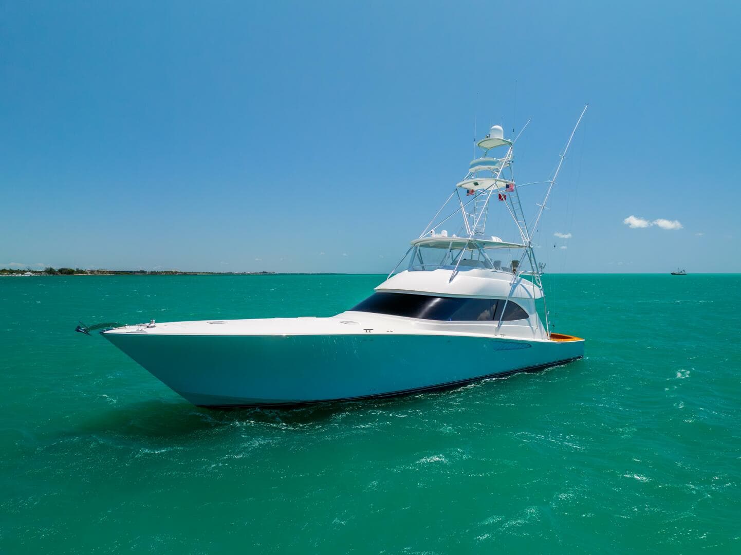 2011 Viking 70 Convertible — photo 14