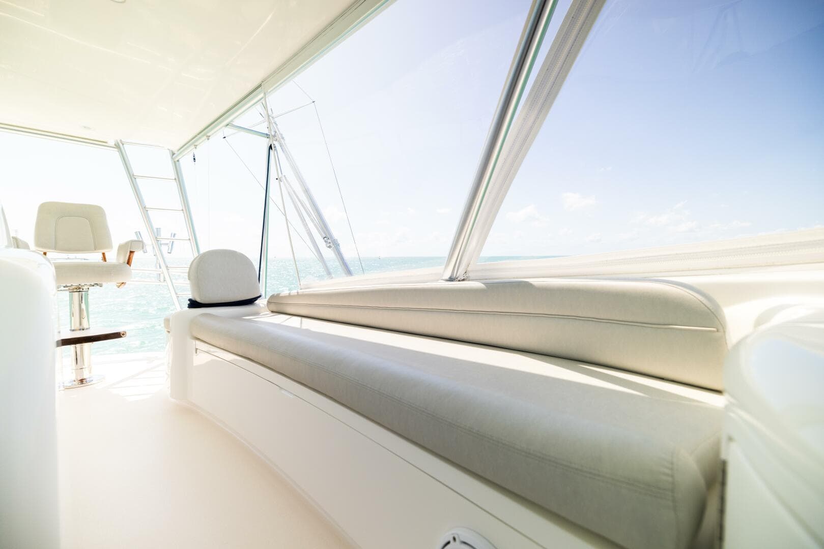 2011 Viking 70 Convertible — photo 39