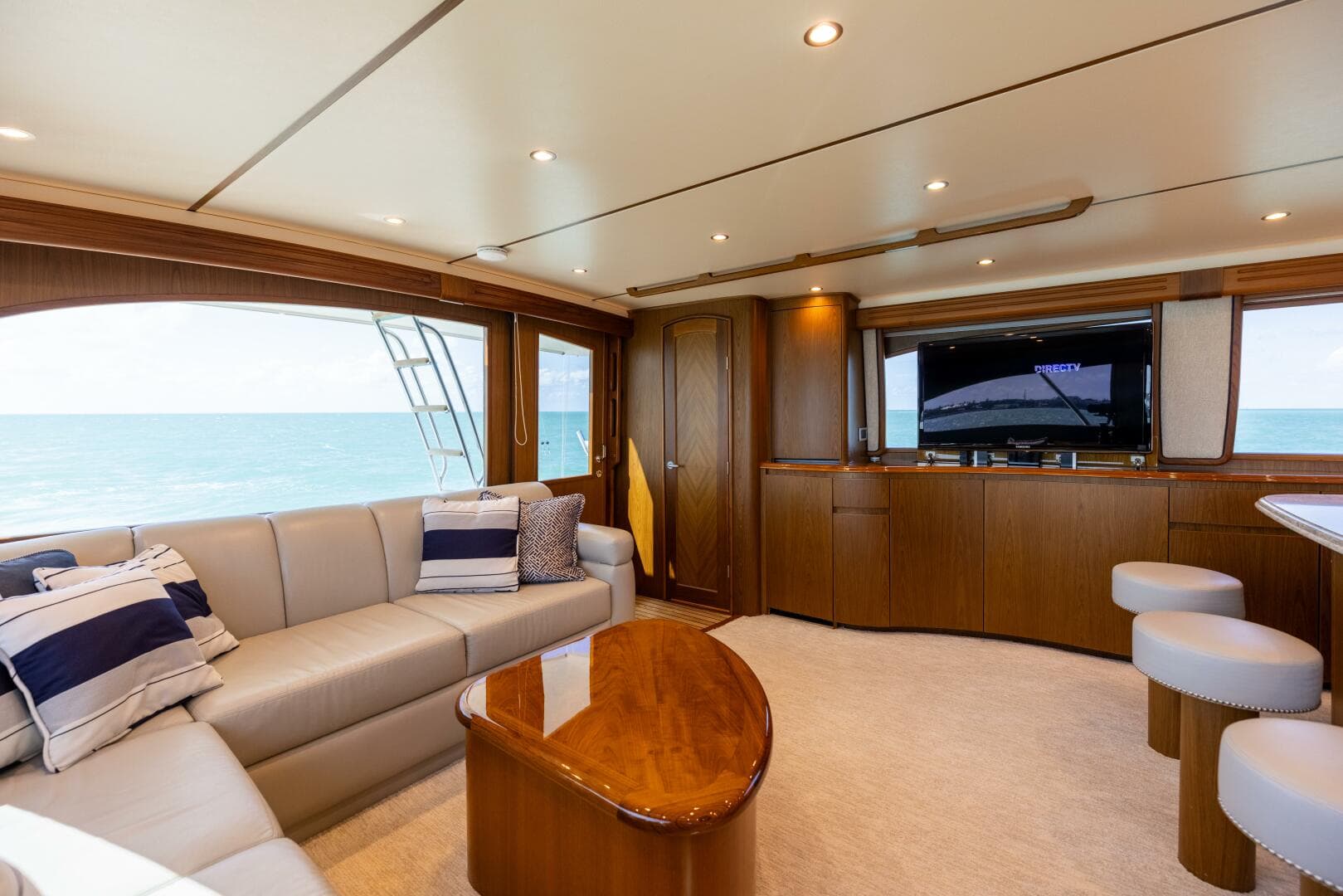 2011 Viking 70 Convertible — photo 47