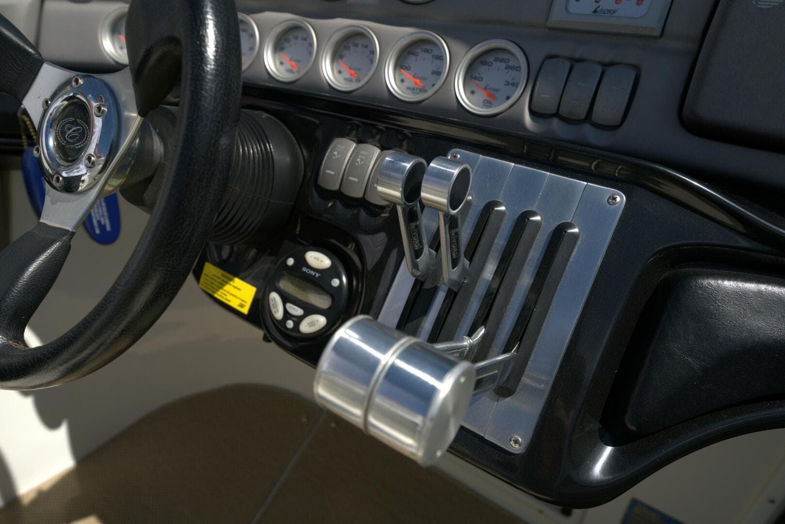 2005 Cobalt 343 — photo 43