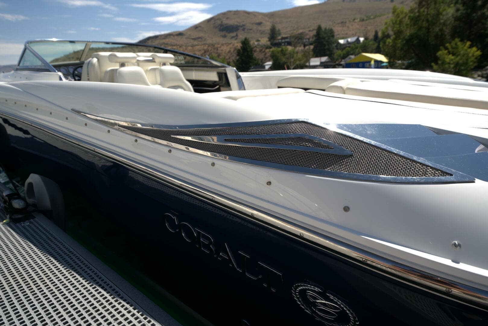 2005 Cobalt 343 — photo 91