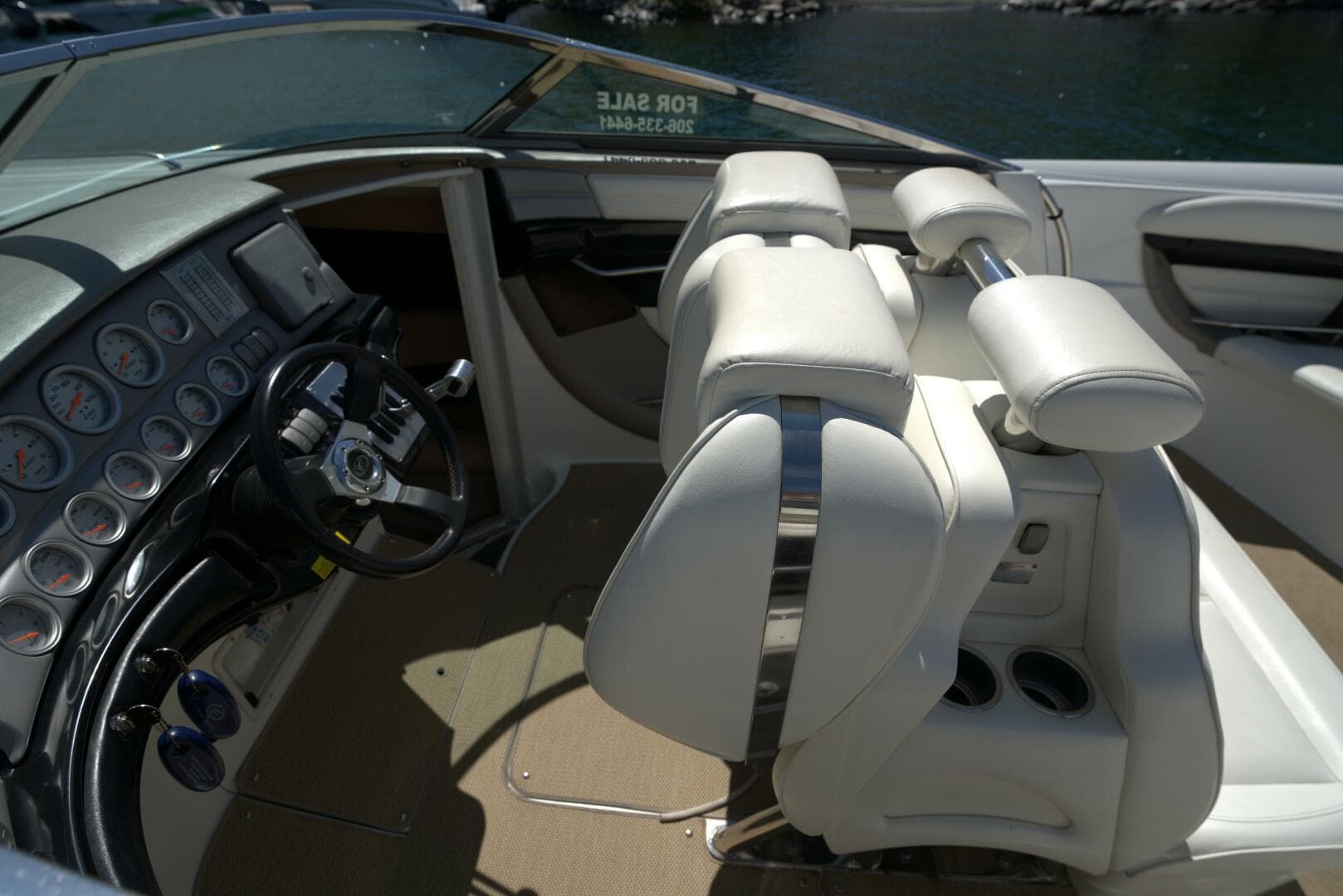 2005 Cobalt 343 — photo 26