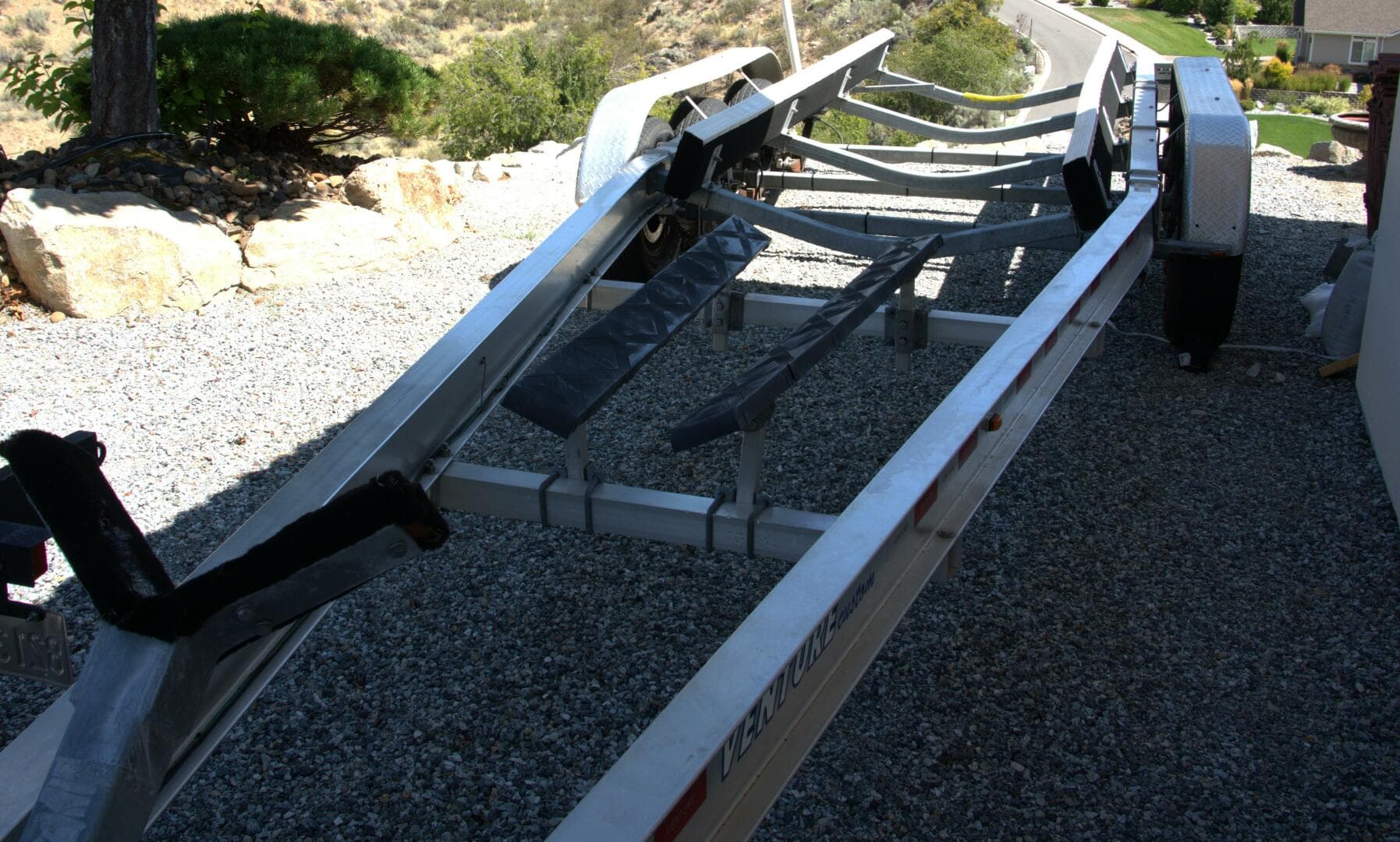 2005 Cobalt 343 — photo 67