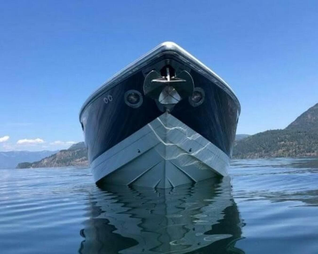 2005 Cobalt 343 — photo 7