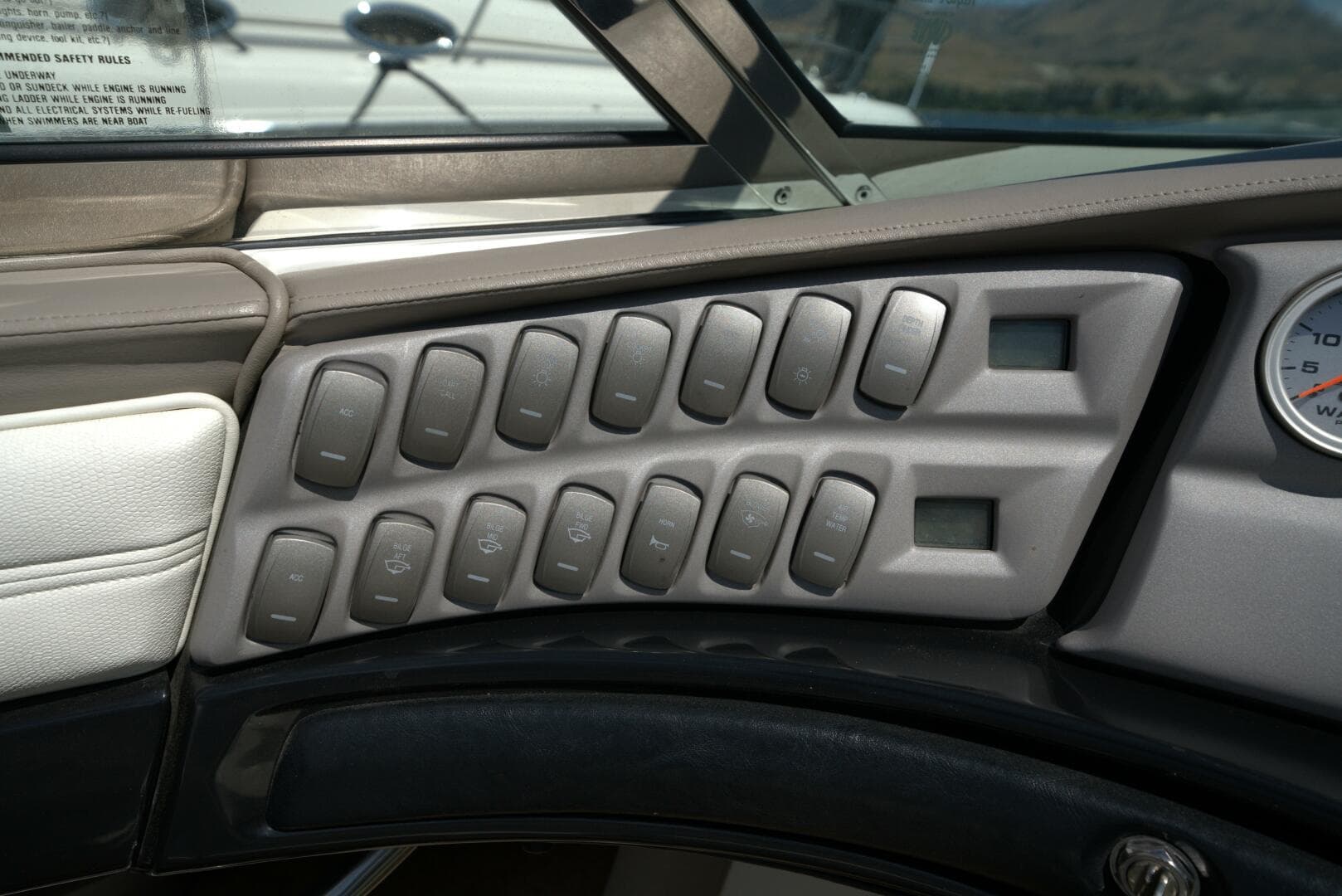 2005 Cobalt 343 — photo 42