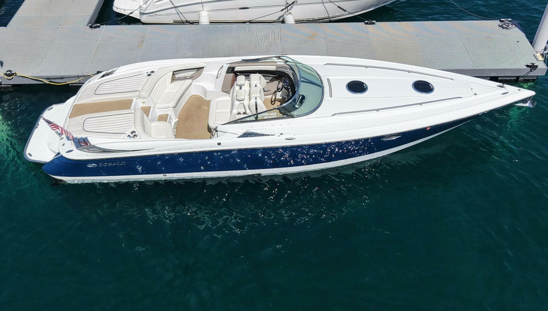 2005 Cobalt 343 — photo 2