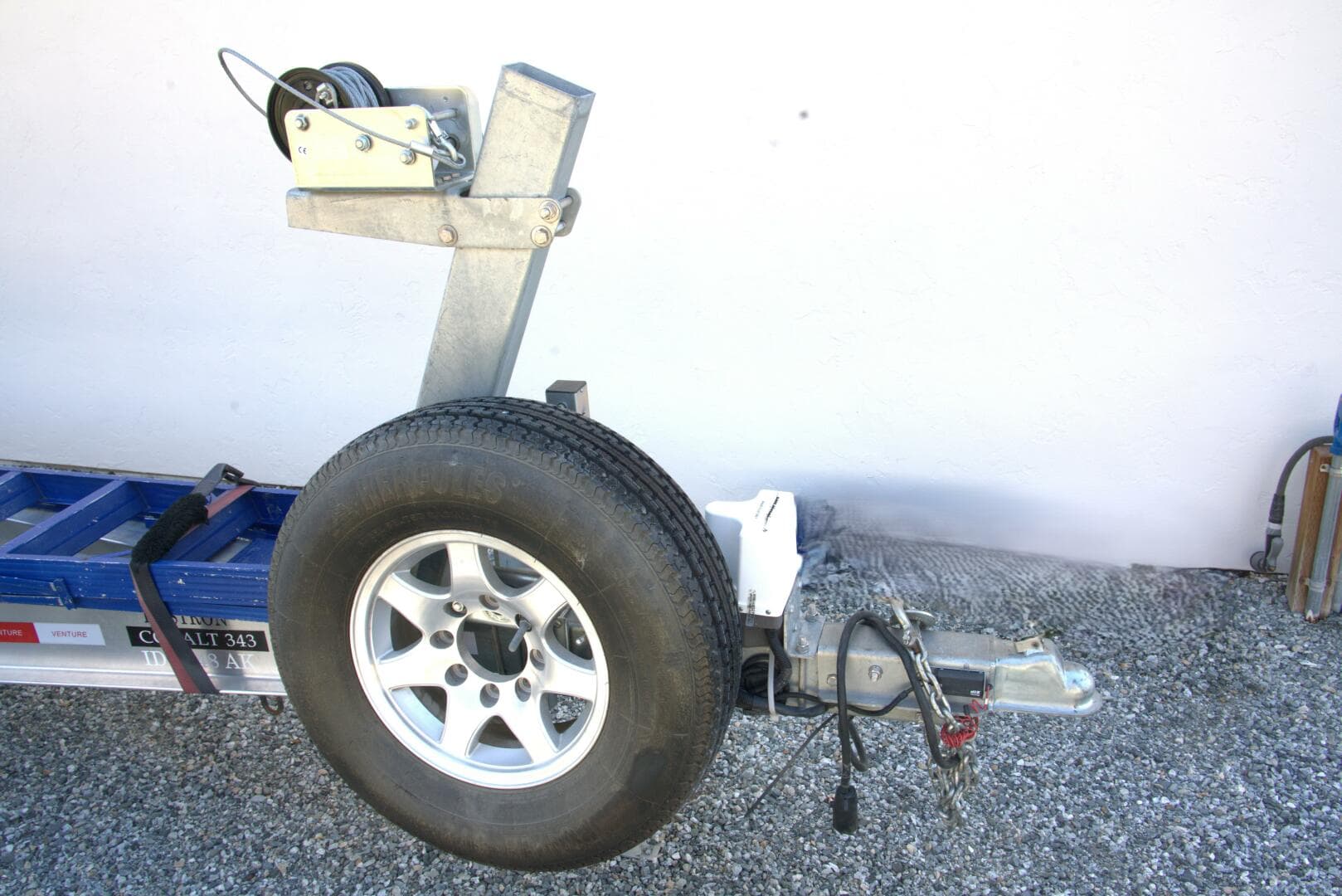 2005 Cobalt 343 — photo 73