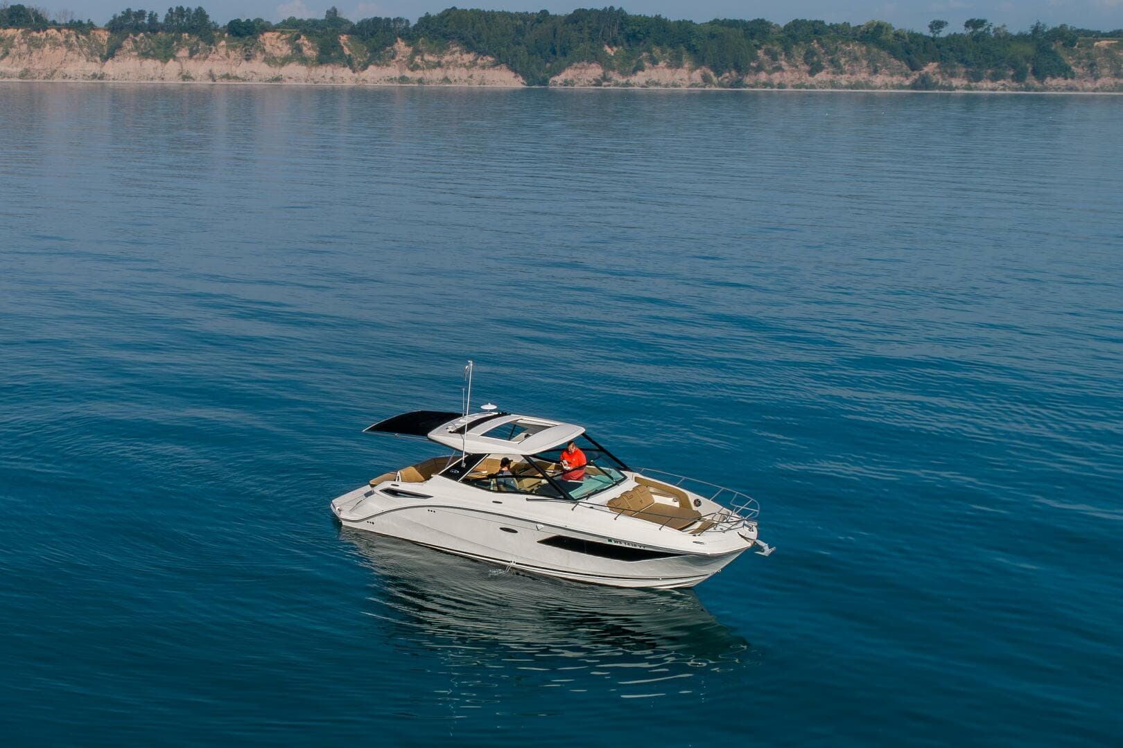 2019 Sea Ray 320 Sundancer — photo 30