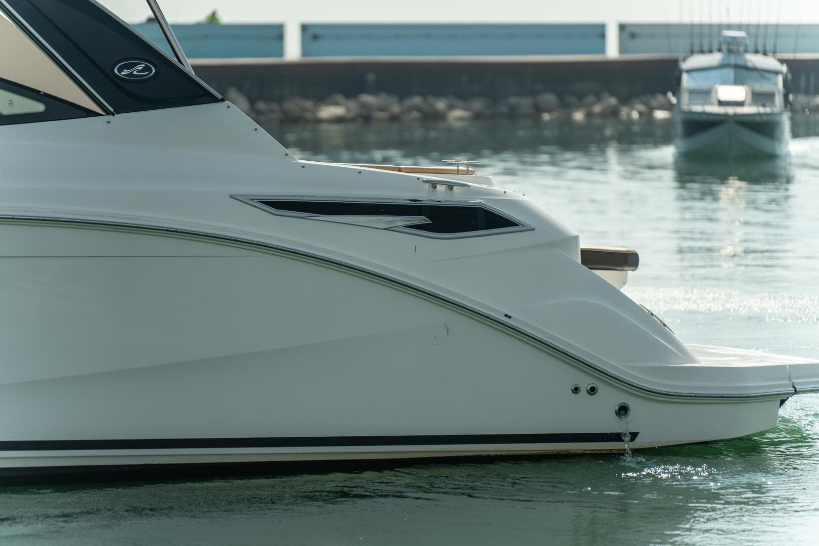 2019 Sea Ray 320 Sundancer — photo 19