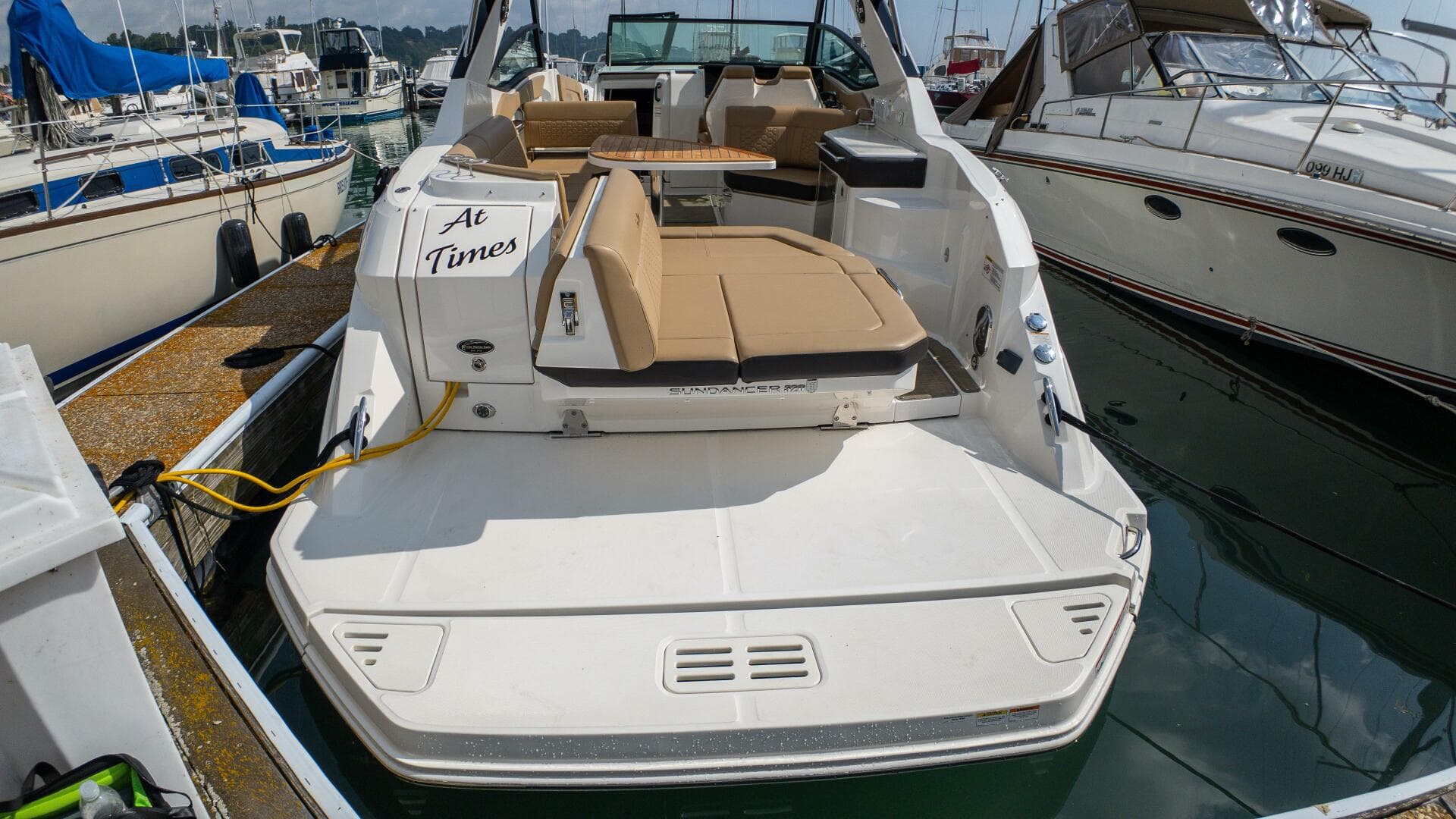 2019 Sea Ray 320 Sundancer — photo 58
