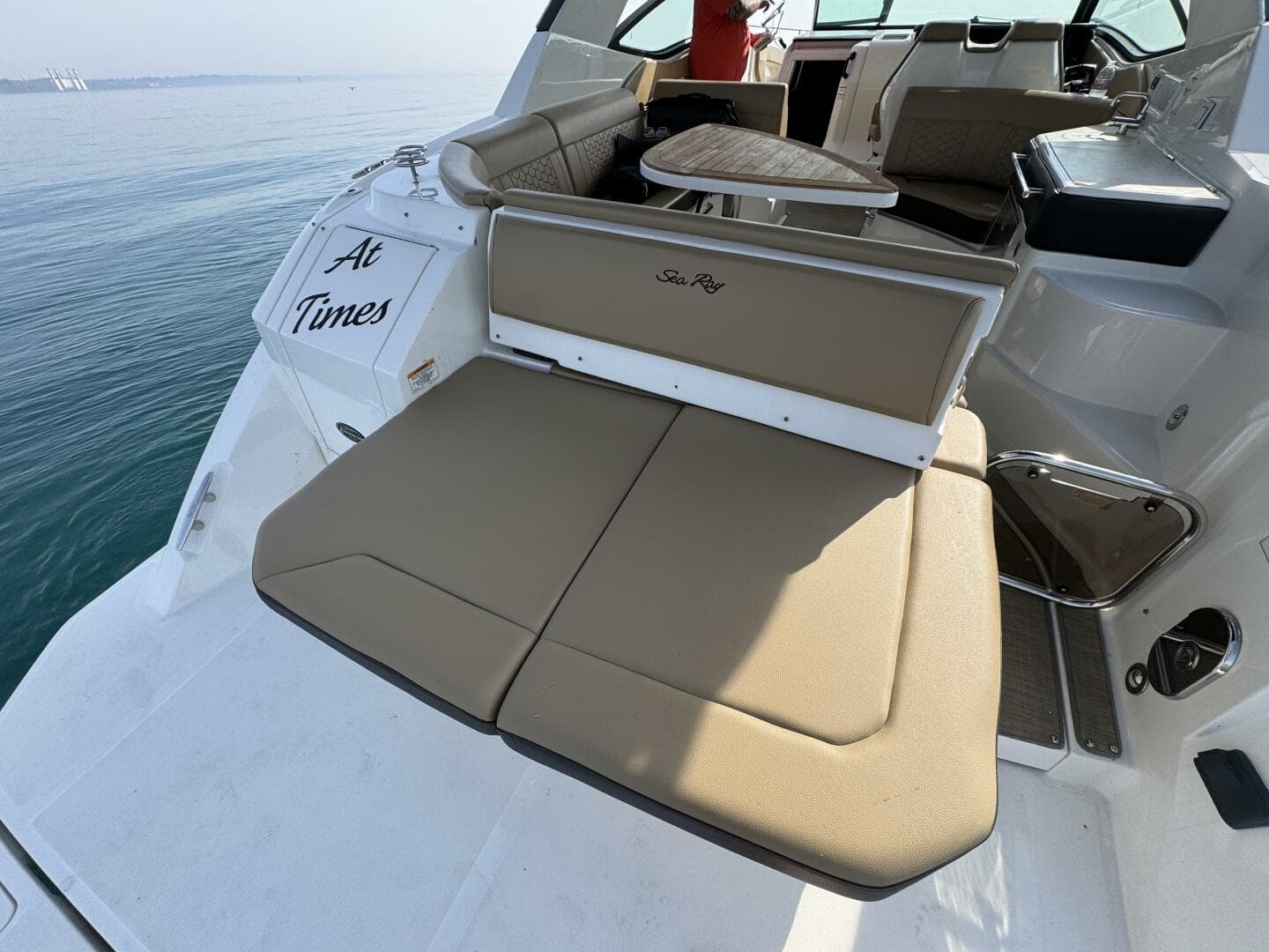 2019 Sea Ray 320 Sundancer — photo 71