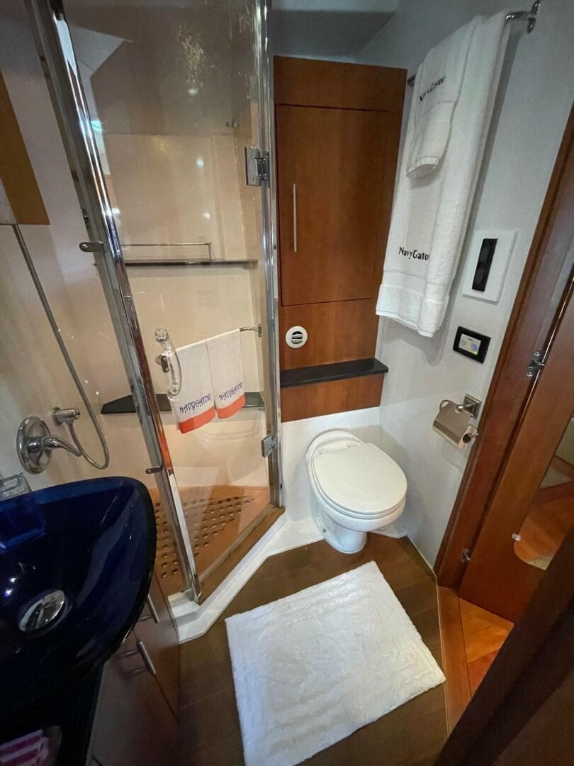 2009 Regal 5260 Sport Coupe — photo 39