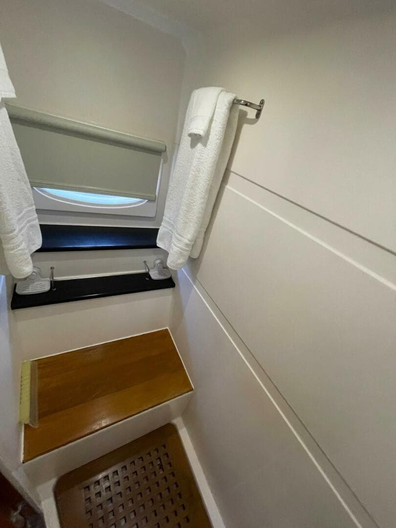 2009 Regal 5260 Sport Coupe — photo 35