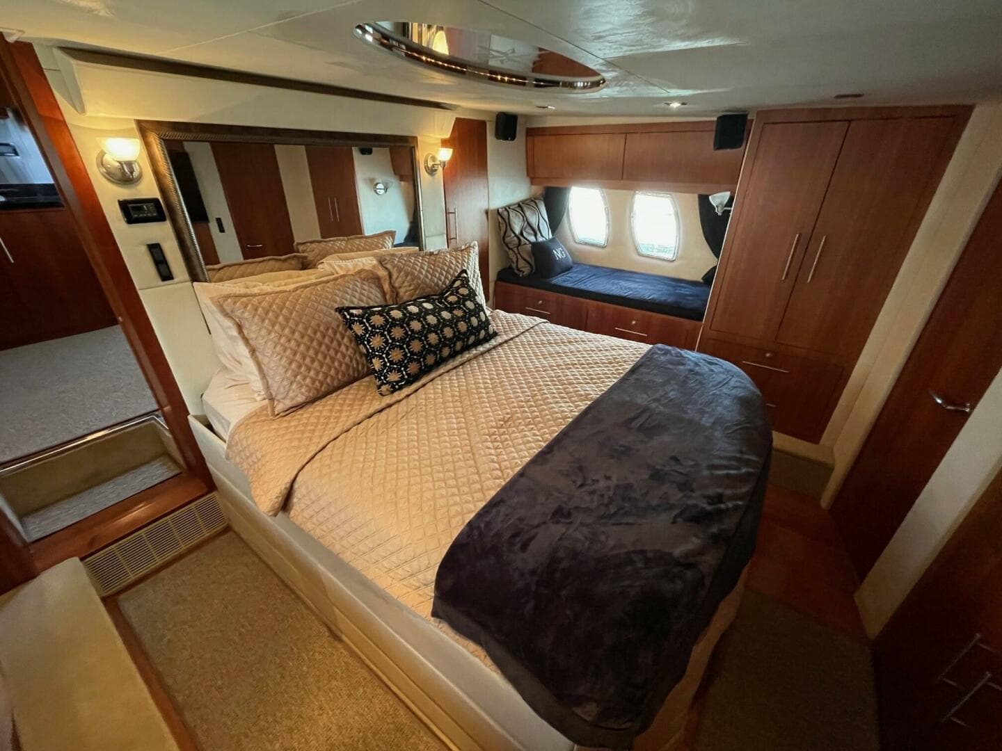 2009 Regal 5260 Sport Coupe — photo 26