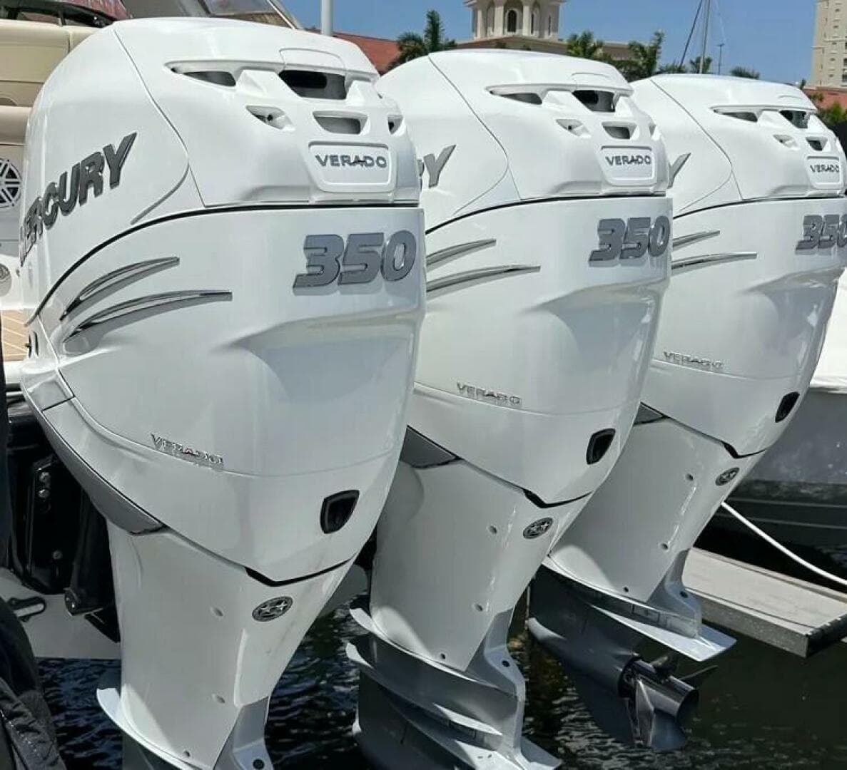 2019 Formula 350 Crossover Bowrider — photo 10