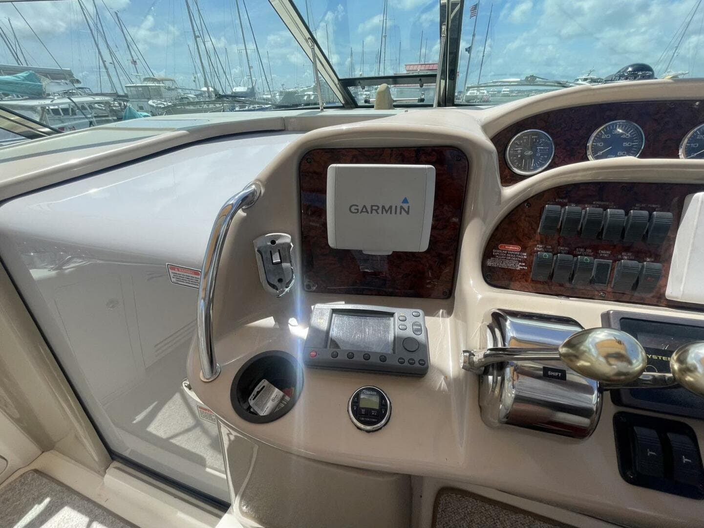 2003 Sea Ray 360 Sundancer — photo 11