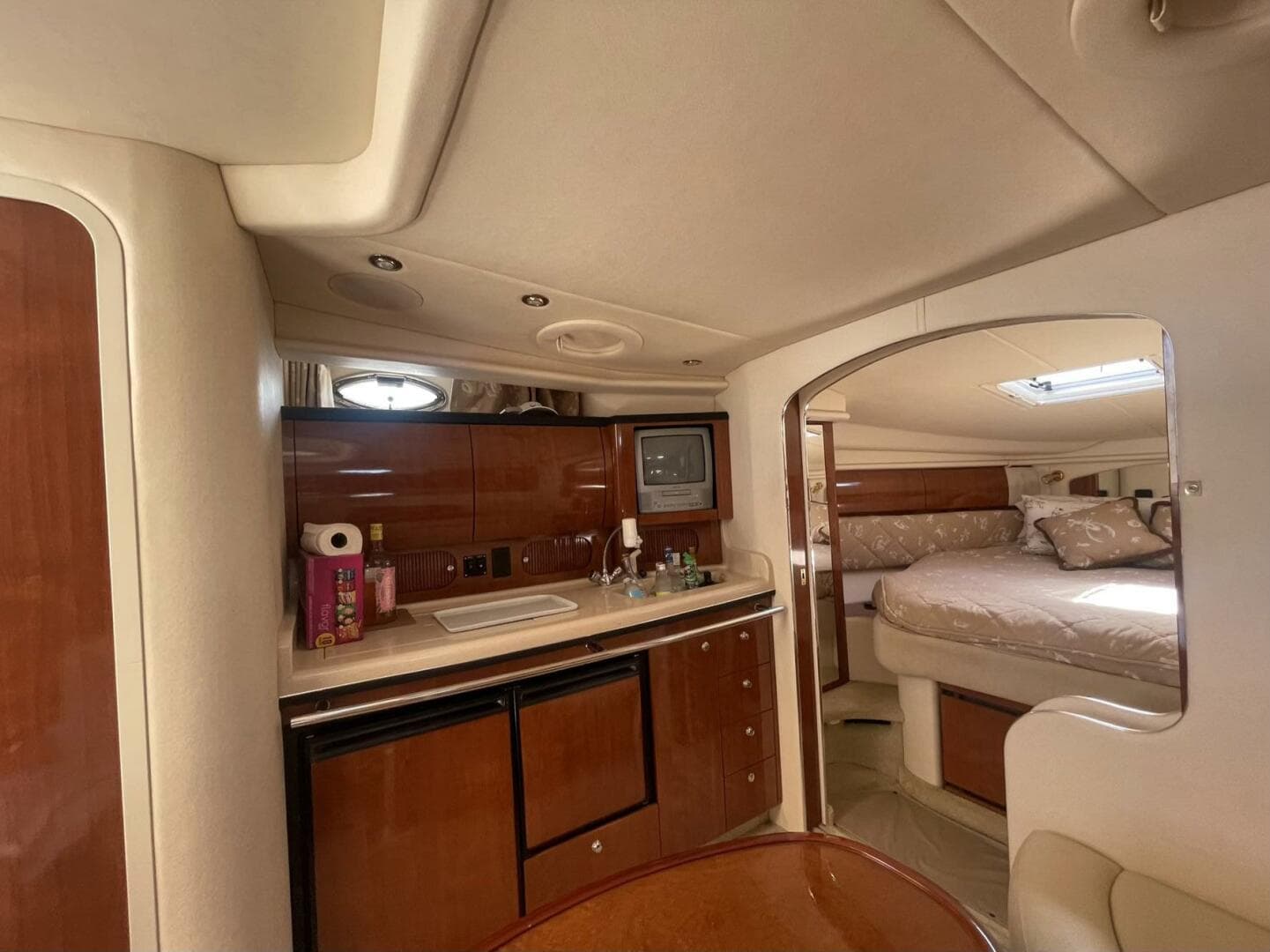 2003 Sea Ray 360 Sundancer — photo 19