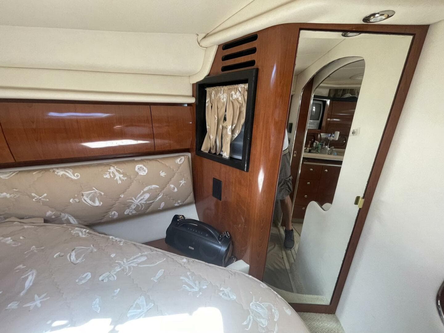 2003 Sea Ray 360 Sundancer — photo 22