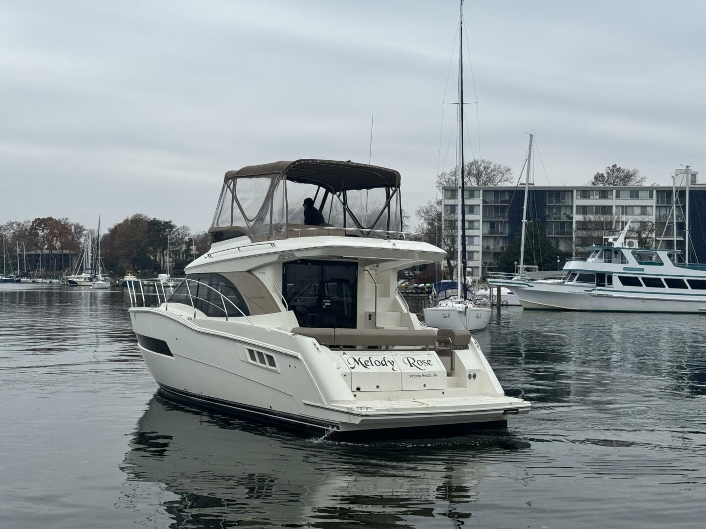 2016 Carver C-34 Command Bridge — photo 4