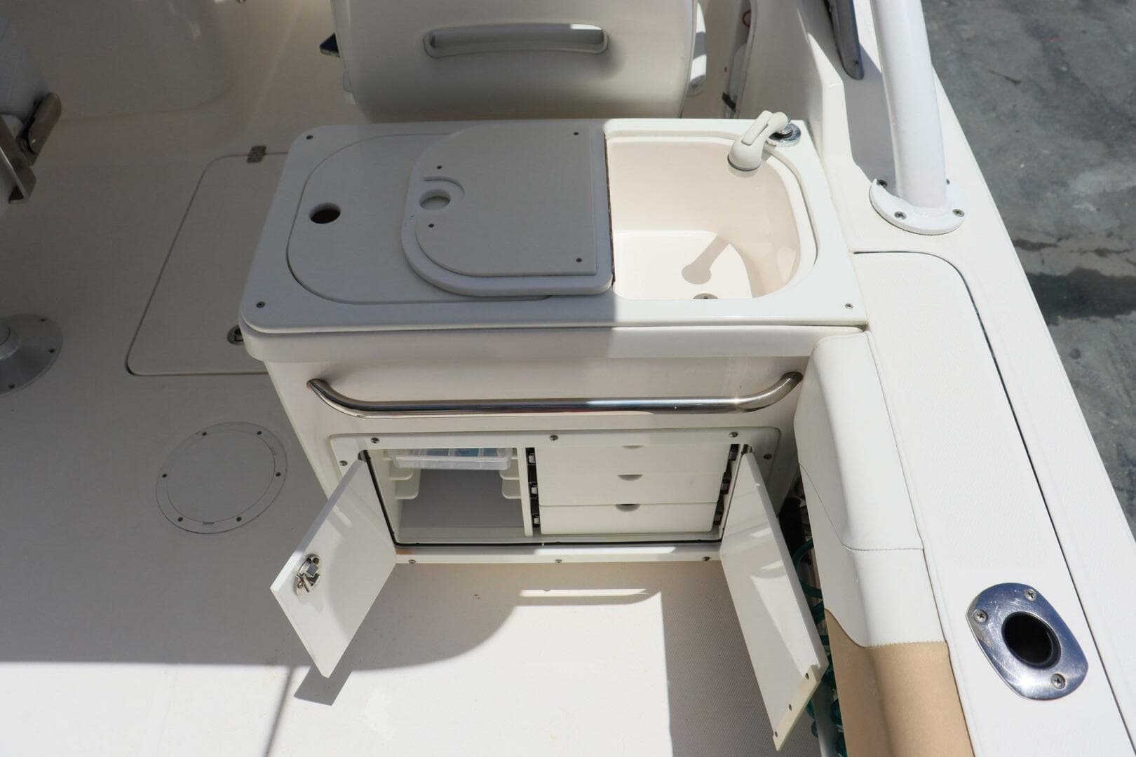 2015 Edgewater 245 CX — photo 10