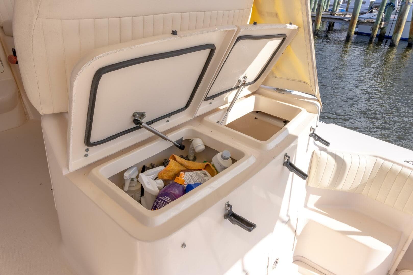 2007 Grady-White Express 360 — photo 67