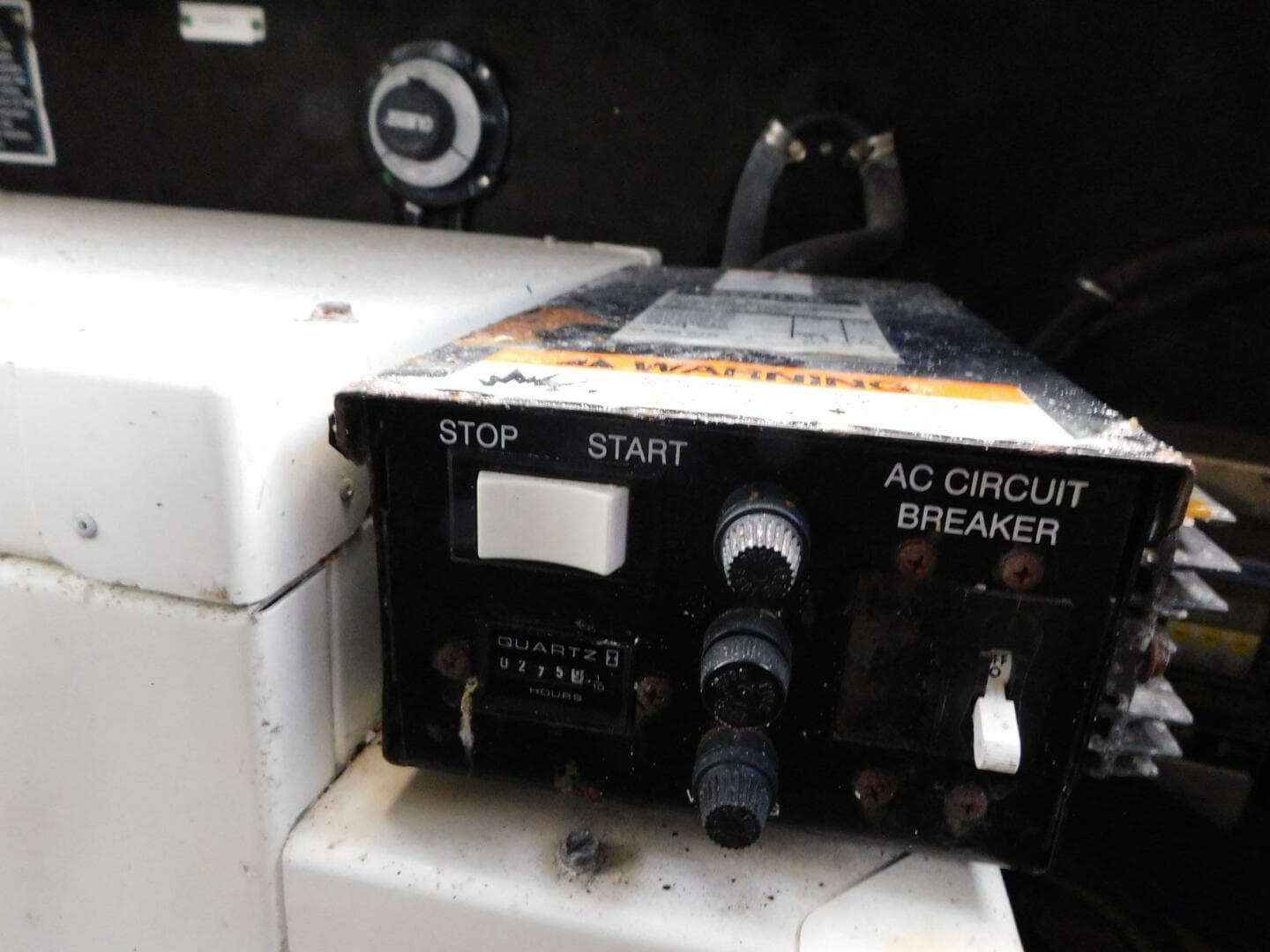 2004 Rinker Fiesta Vee 270 — photo 19