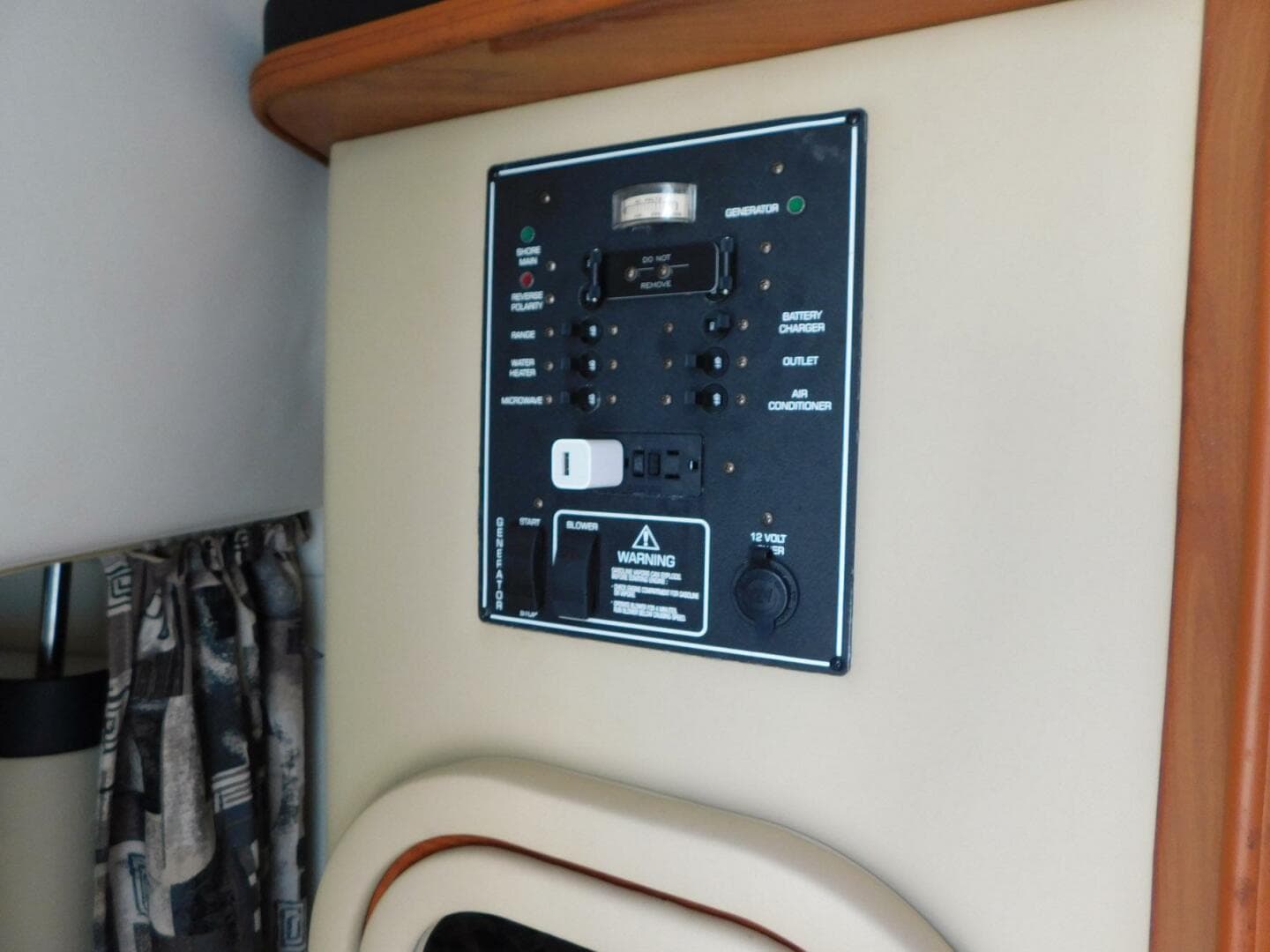 2004 Rinker Fiesta Vee 270 — photo 9