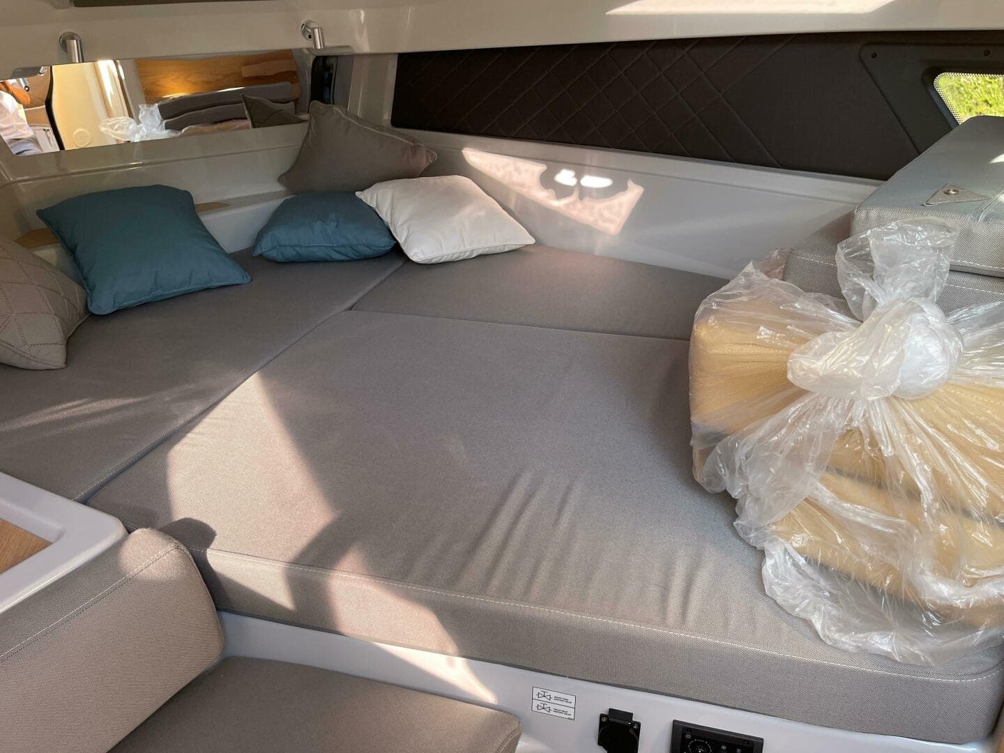 2023 Yamarin 88 DC — photo 10