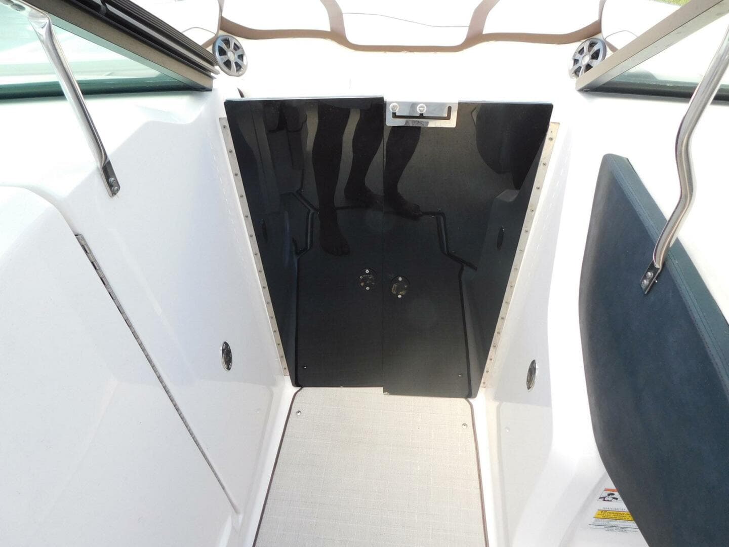 2021 Regal 23 Obx — photo 14