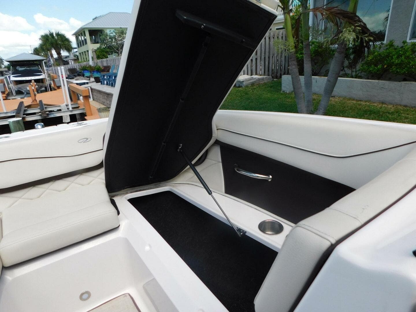 2021 Regal 23 Obx — photo 13