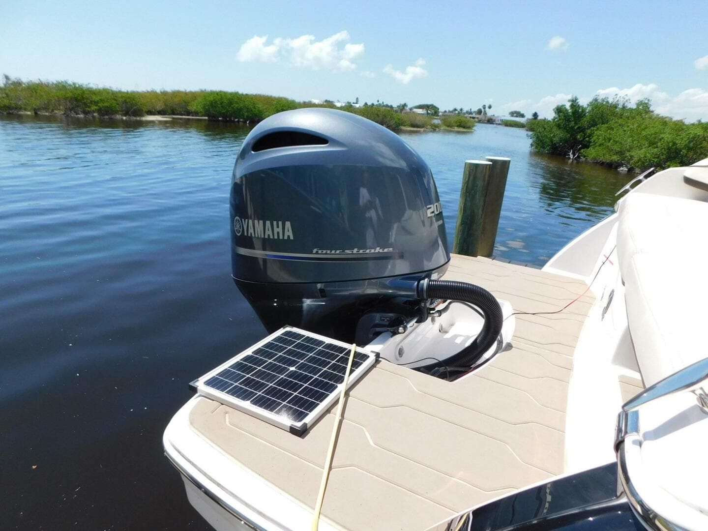 2021 Regal 23 Obx — photo 23