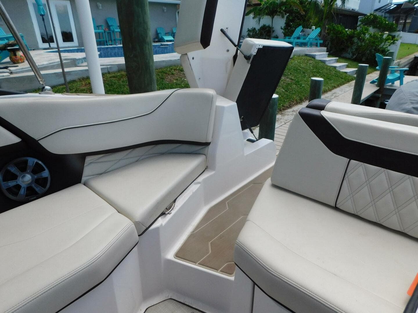 2021 Regal 23 Obx — photo 8