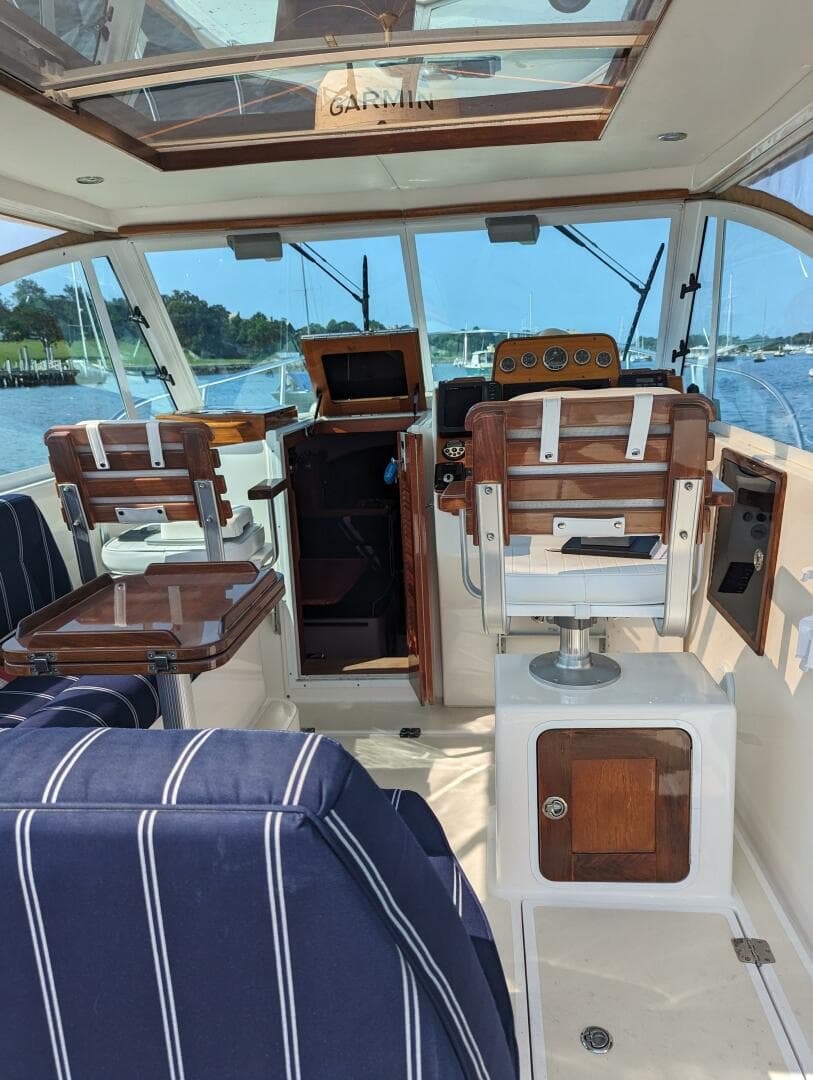 2006 Hunt Surf Hunter 33 — photo 39