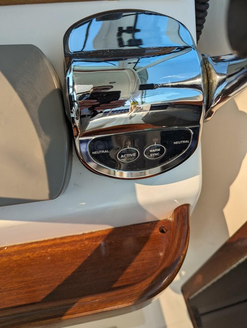 2006 Hunt Surf Hunter 33 — photo 28