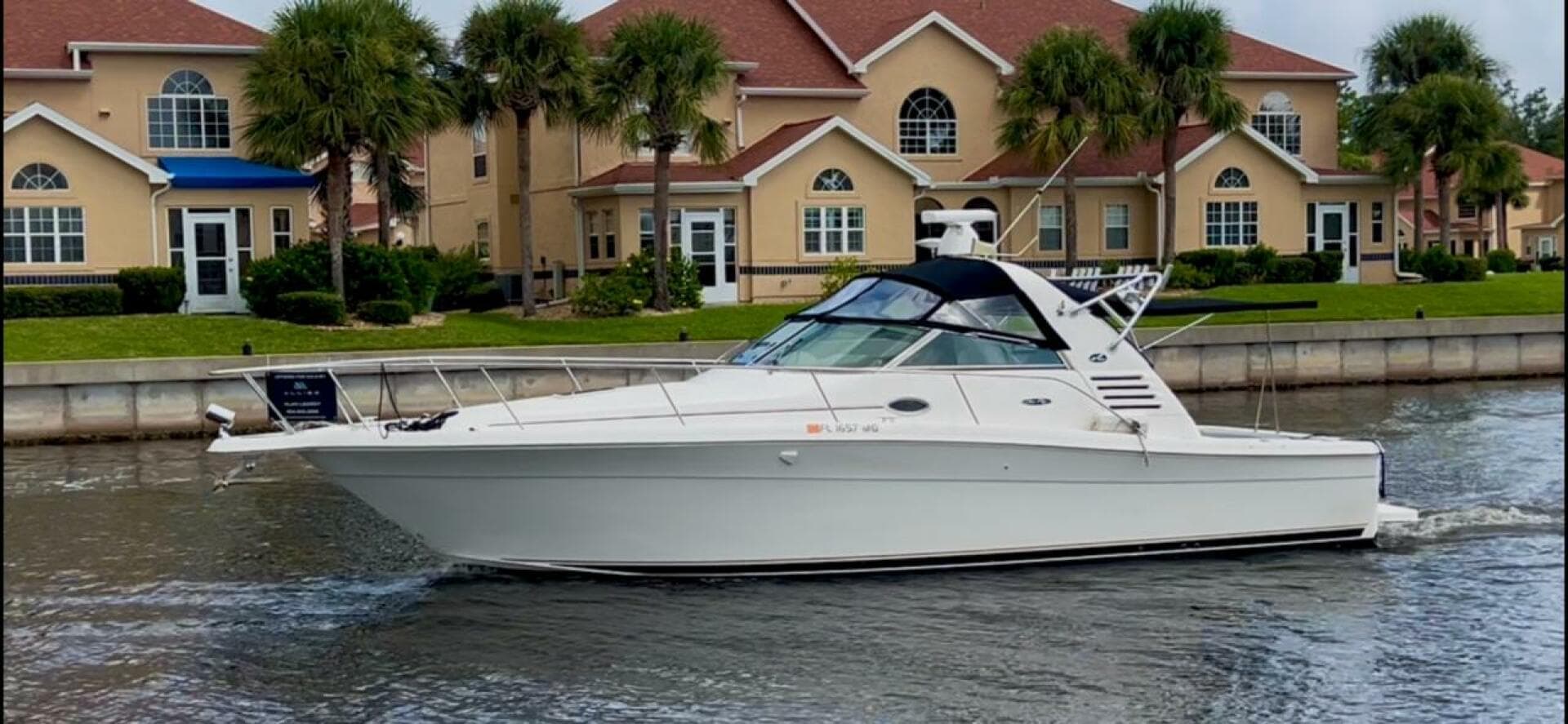 2001 Sea Ray 340 — photo 2
