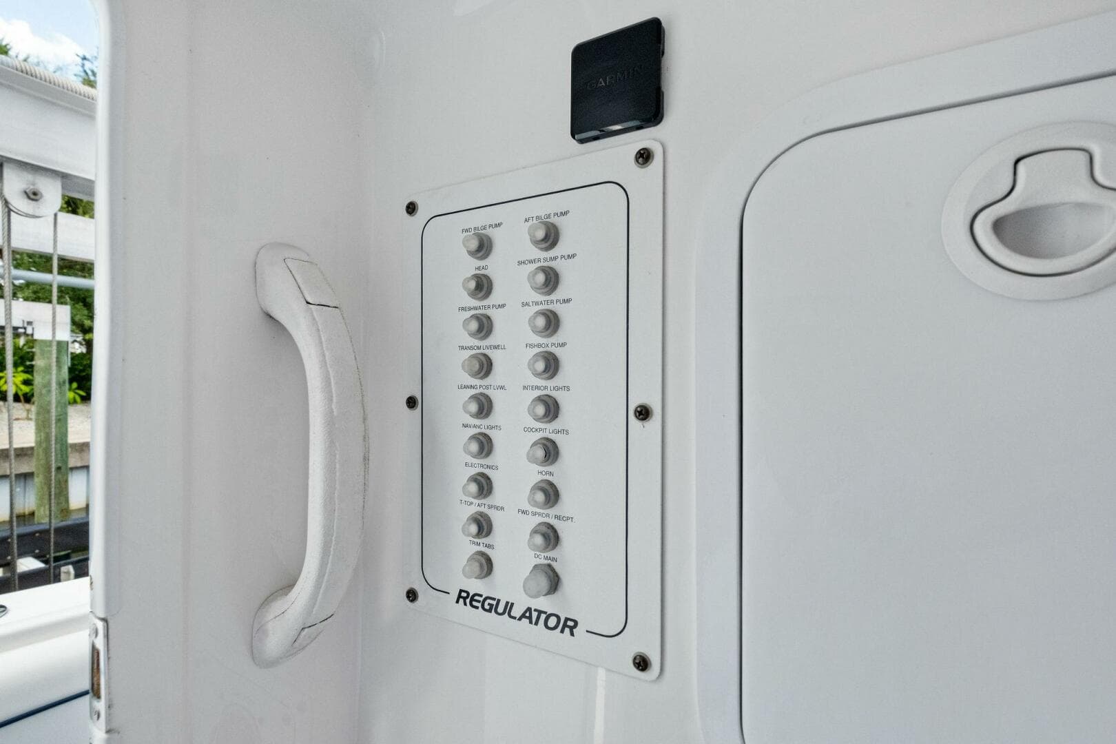 2012 Regulator 32 FS — photo 14