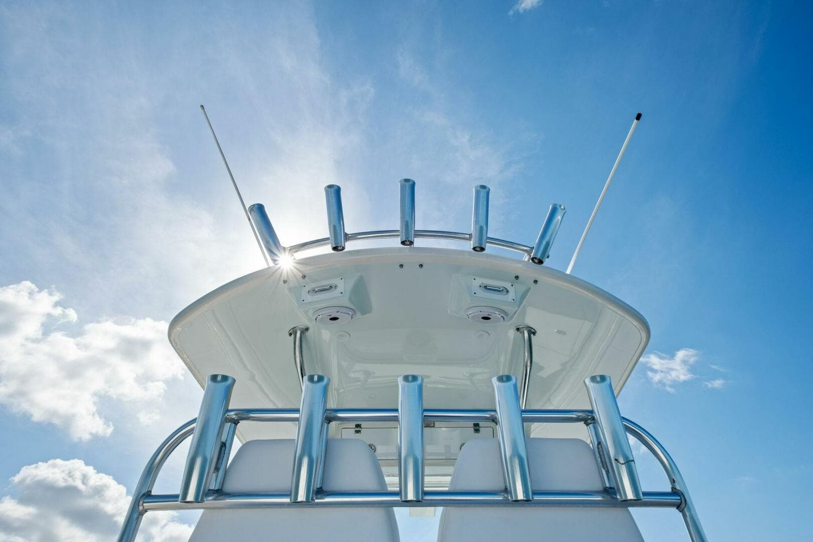 2012 Regulator 32 FS — photo 12