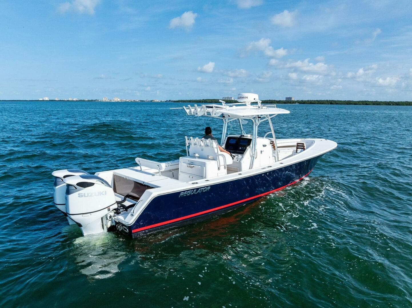 2012 Regulator 32 FS — photo 25