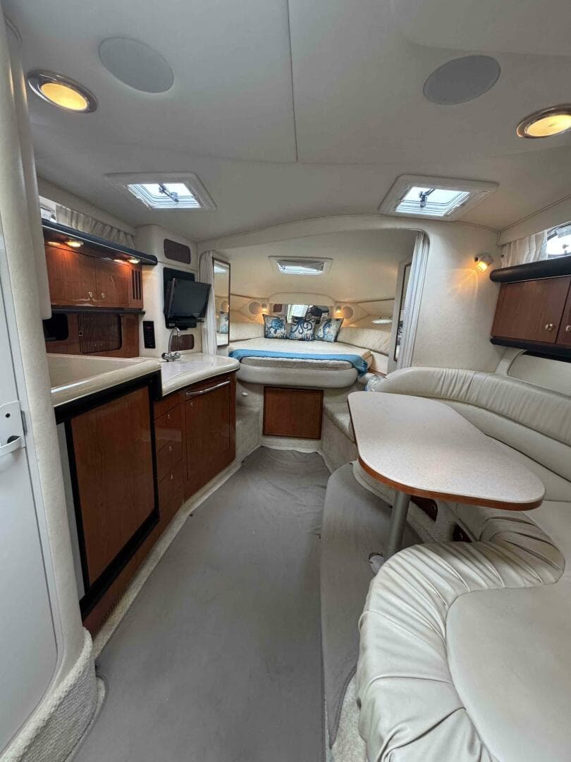 2001 Sea Ray 340 Sundancer — photo 29