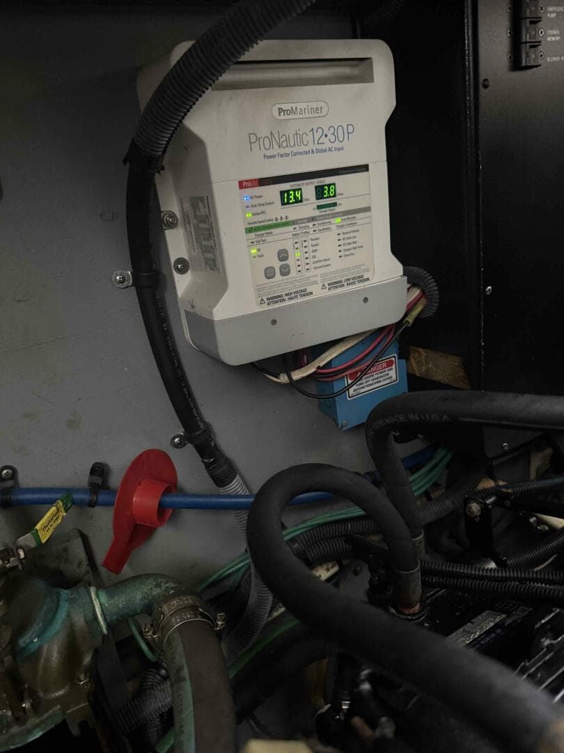 2001 Sea Ray 340 Sundancer — photo 41