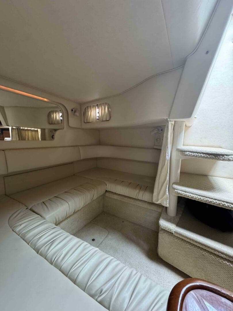 2001 Sea Ray 340 Sundancer — photo 22