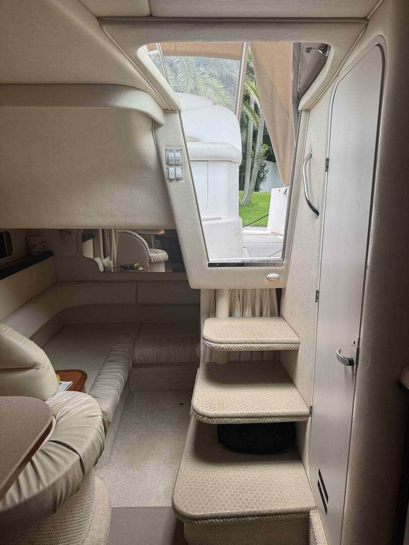 2001 Sea Ray 340 Sundancer — photo 20