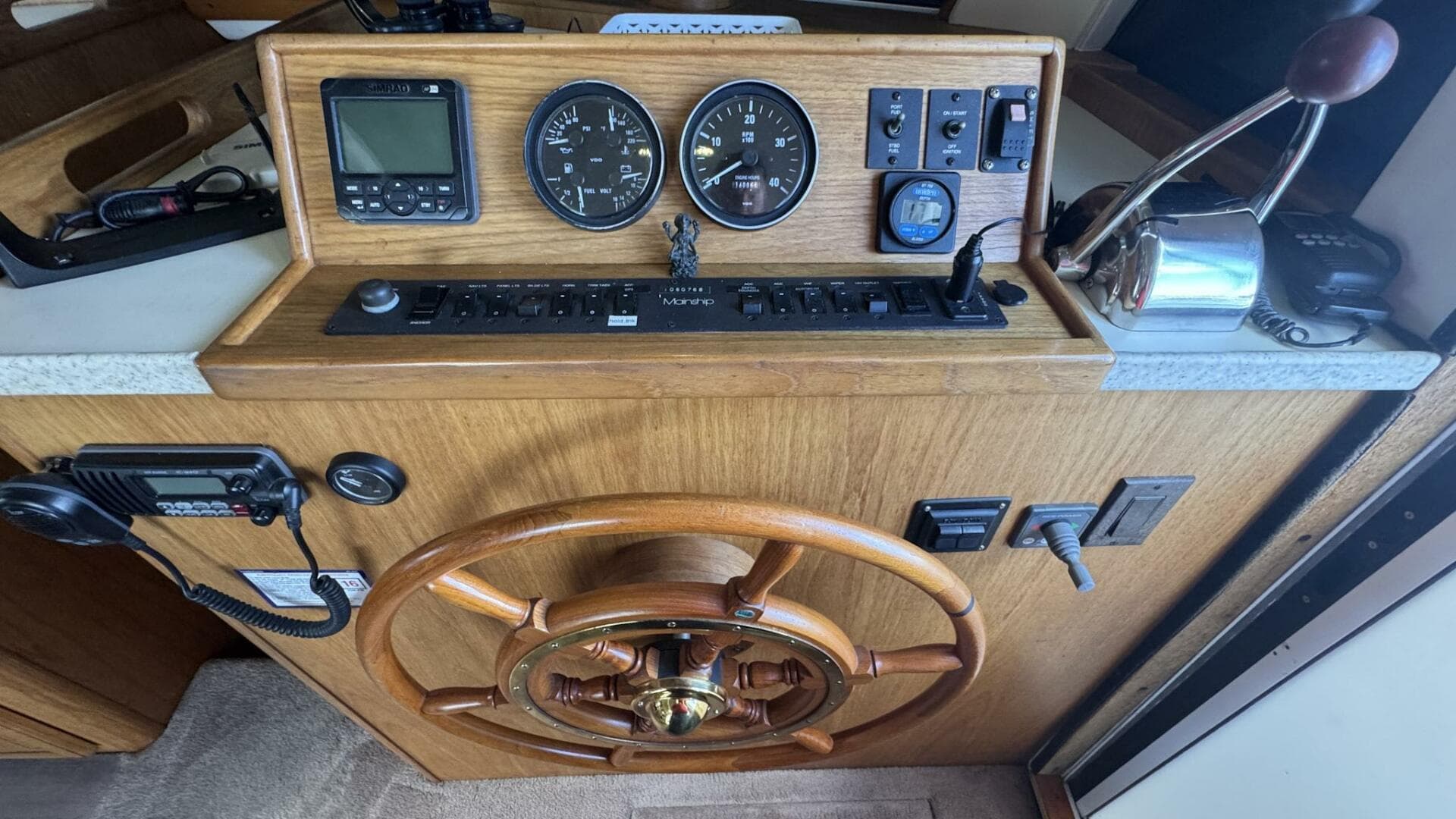 1999 Mainship 350 Trawler — photo 27