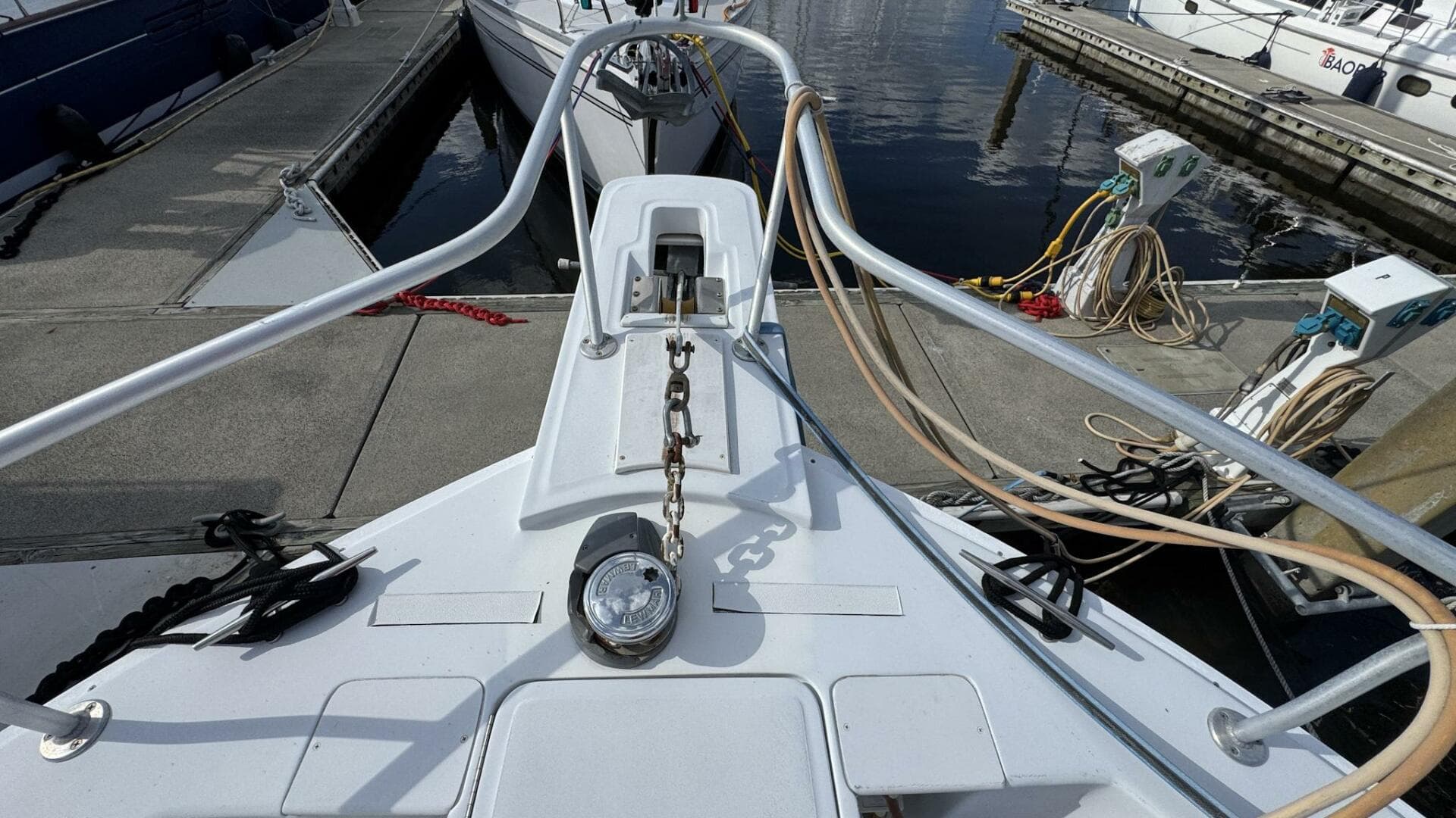 1999 Mainship 350 Trawler — photo 40