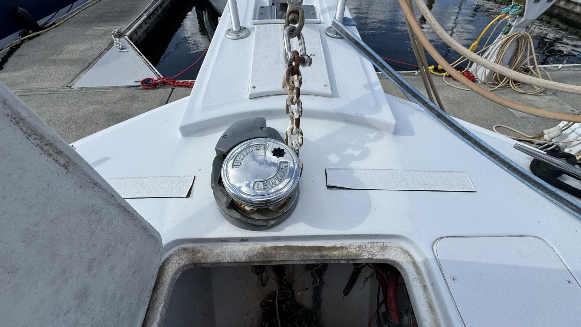 1999 Mainship 350 Trawler — photo 41