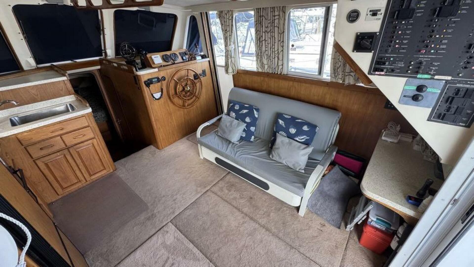 1999 Mainship 350 Trawler — photo 15