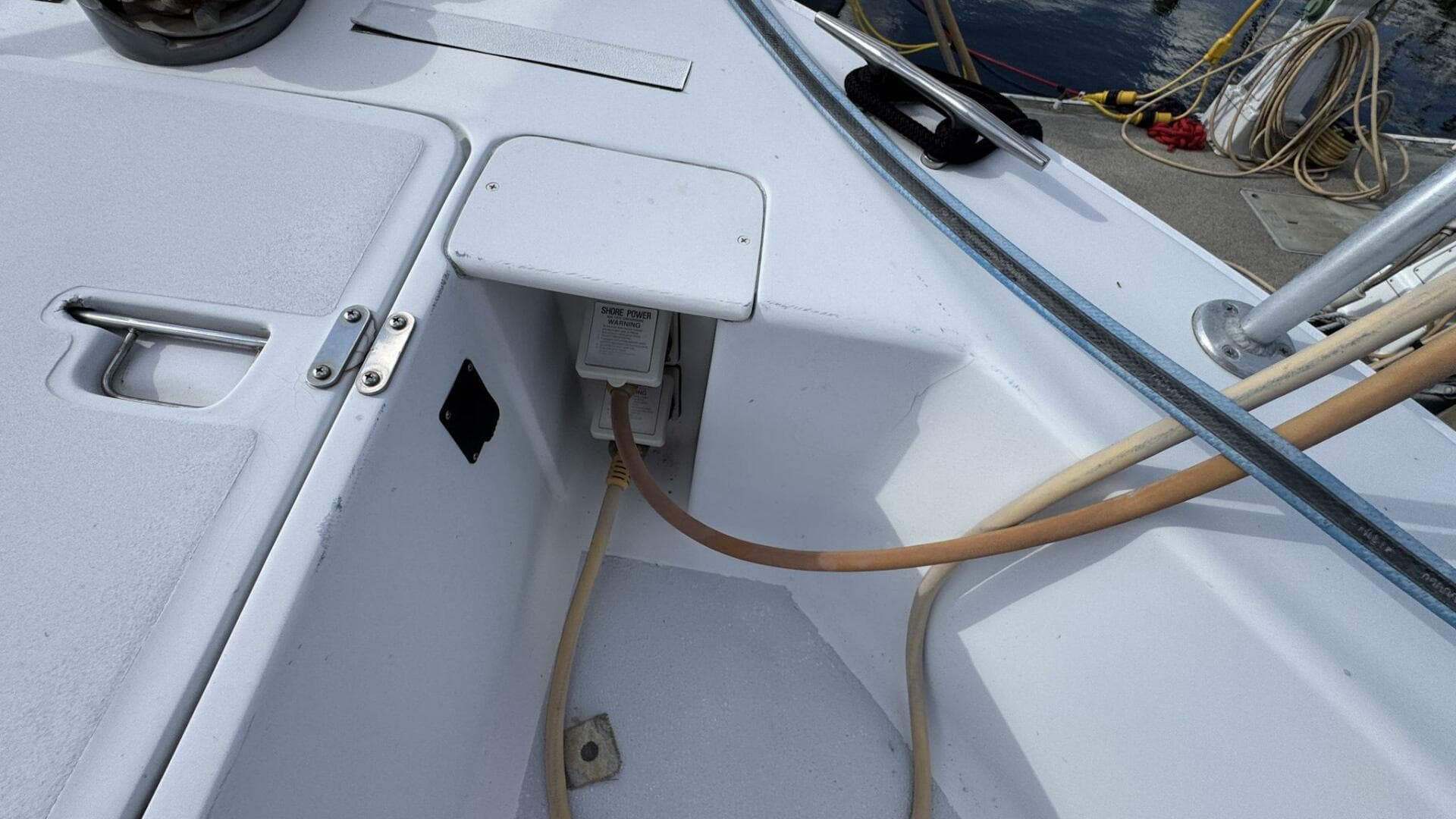 1999 Mainship 350 Trawler — photo 43