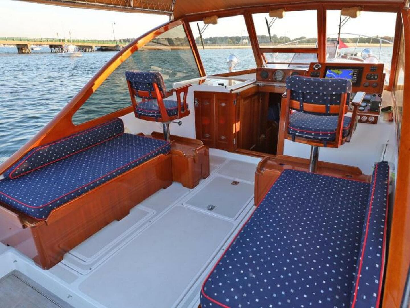 1995 Able 44 — photo 3